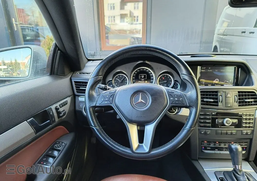 MERCEDES-BENZ Klasa E 250 BlueEFFICIENCY 7G-TRONIC
