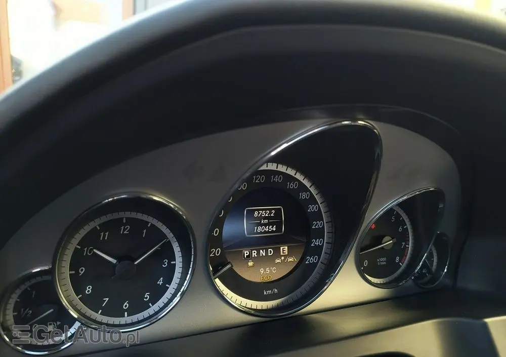 MERCEDES-BENZ Klasa E 250 BlueEFFICIENCY 7G-TRONIC