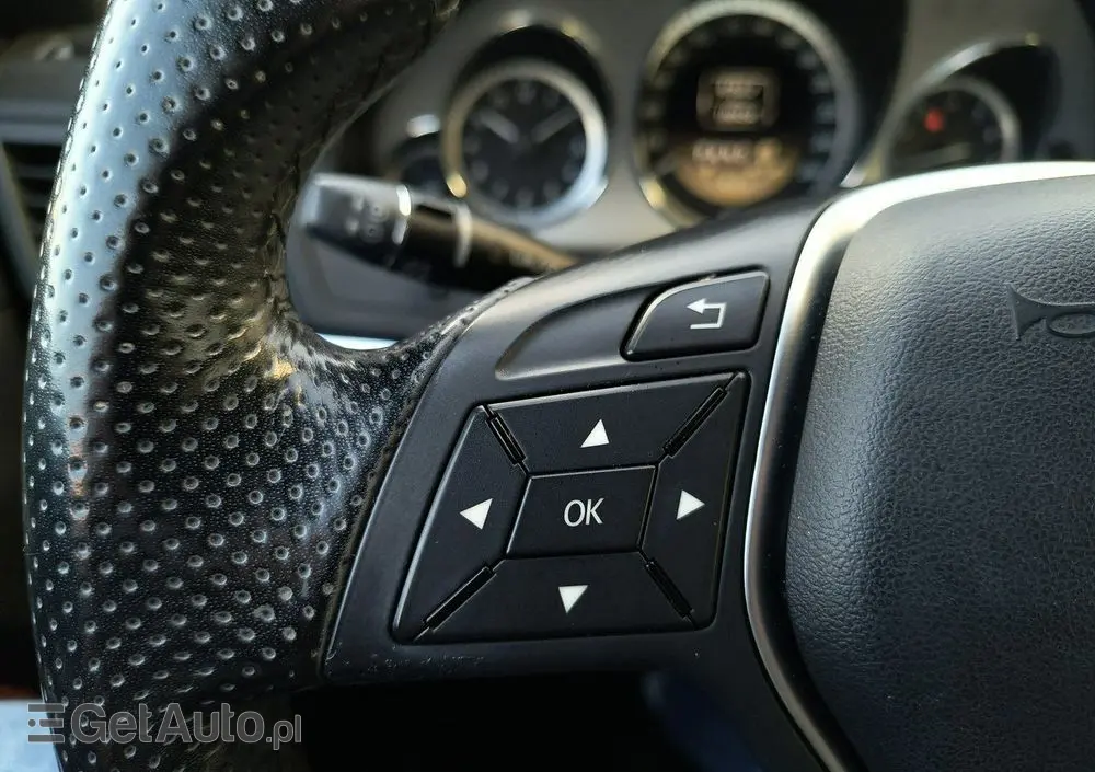 MERCEDES-BENZ Klasa E 250 BlueEFFICIENCY 7G-TRONIC