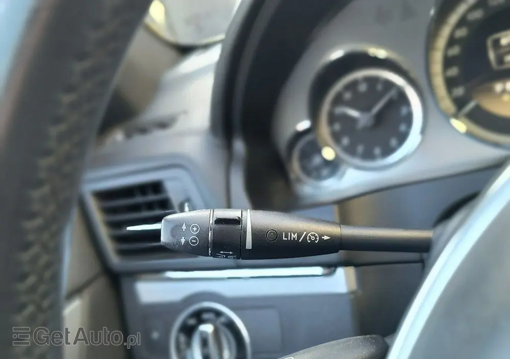 MERCEDES-BENZ Klasa E 250 BlueEFFICIENCY 7G-TRONIC