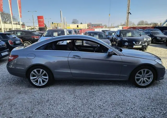 MERCEDES-BENZ Klasa E 250 BlueEFFICIENCY 7G-TRONIC