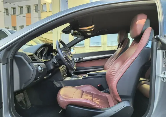 MERCEDES-BENZ Klasa E 250 BlueEFFICIENCY 7G-TRONIC