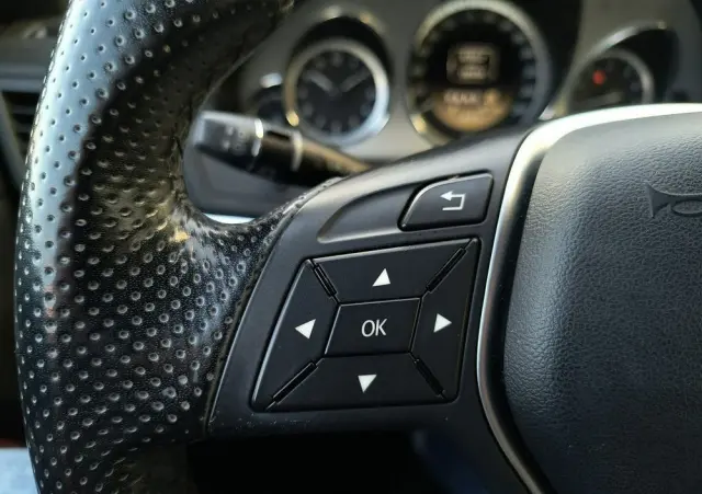 MERCEDES-BENZ Klasa E 250 BlueEFFICIENCY 7G-TRONIC