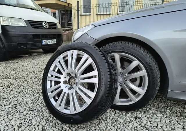 MERCEDES-BENZ Klasa E 250 BlueEFFICIENCY 7G-TRONIC