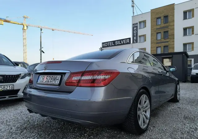 MERCEDES-BENZ Klasa E 250 BlueEFFICIENCY 7G-TRONIC