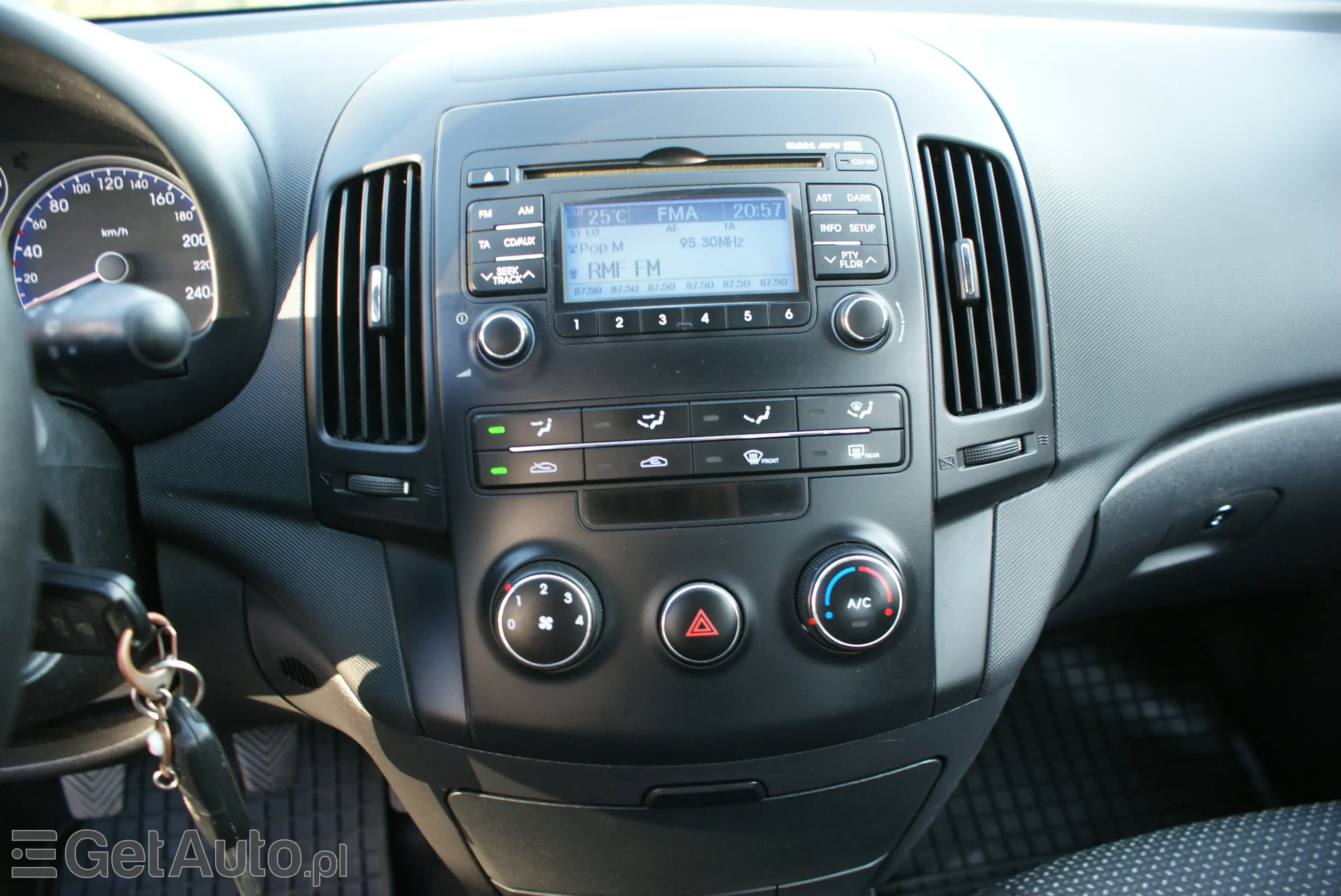 HYUNDAI I30 Base Plus