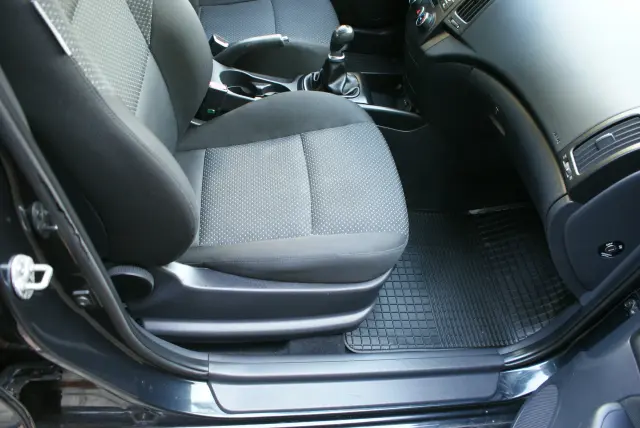 HYUNDAI I30 Base Plus