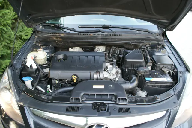 HYUNDAI I30 Base Plus