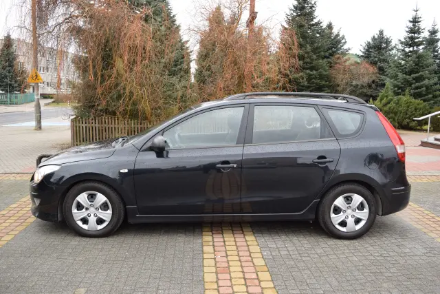 HYUNDAI I30 Base Plus