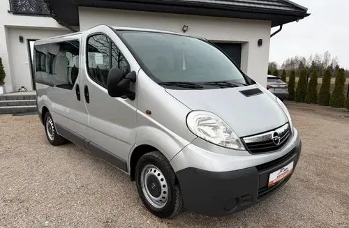 OPEL Vivaro 
