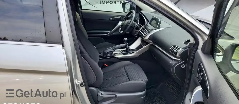 MITSUBISHI Eclipse Cross 1.5 T Invite Plus