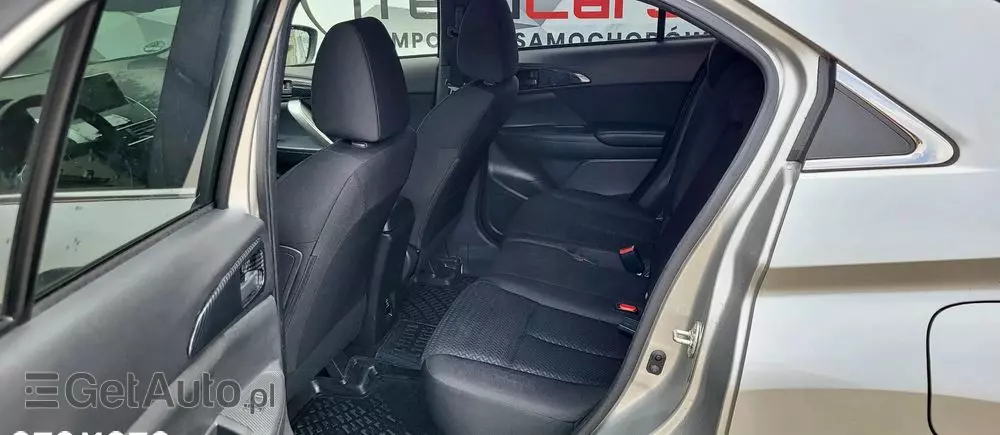 MITSUBISHI Eclipse Cross 1.5 T Invite Plus