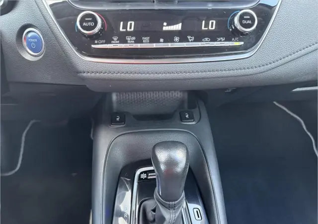 TOYOTA Corolla 1.8 Hybrid Comfort