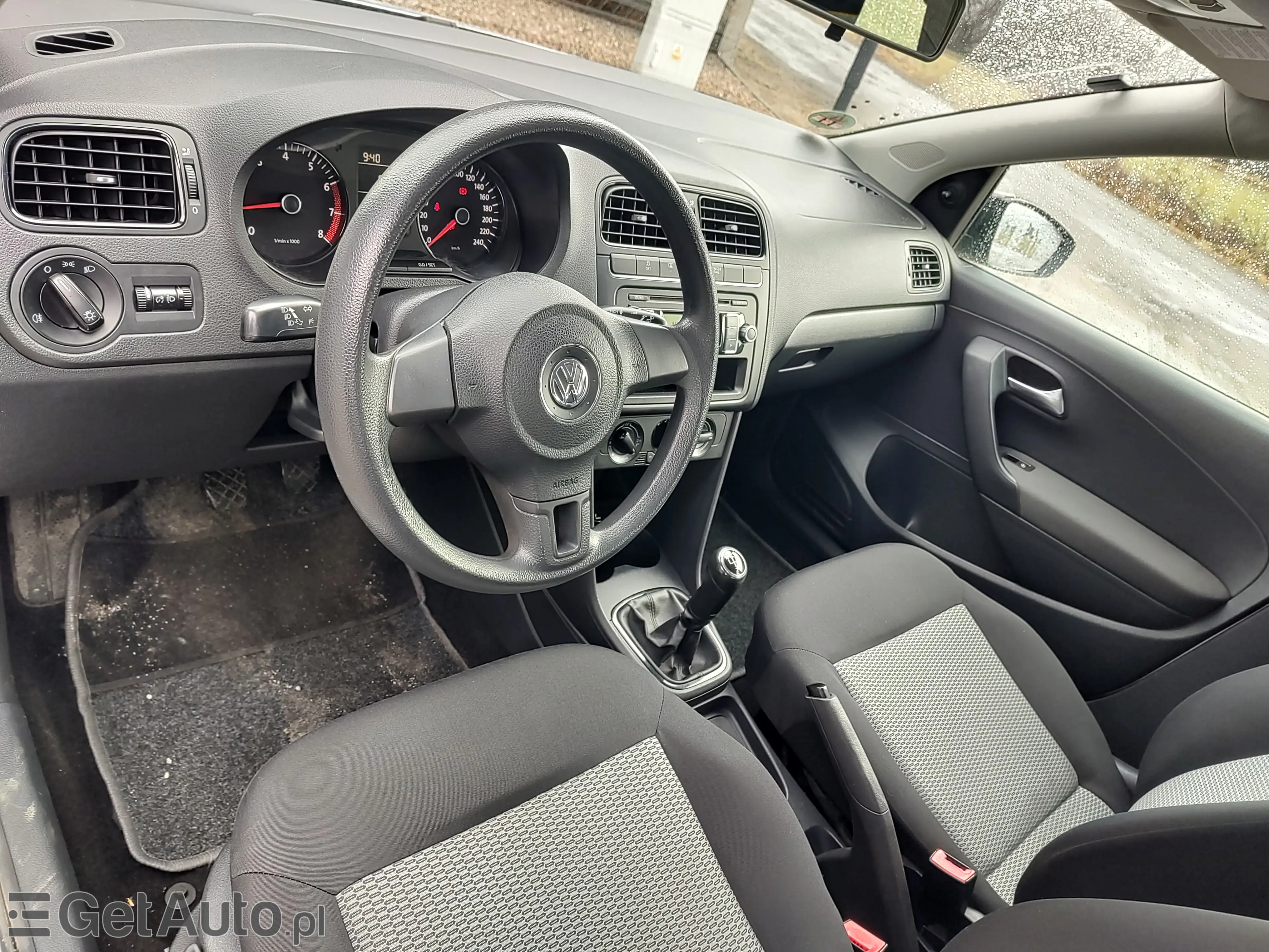 VOLKSWAGEN Polo Comfortline