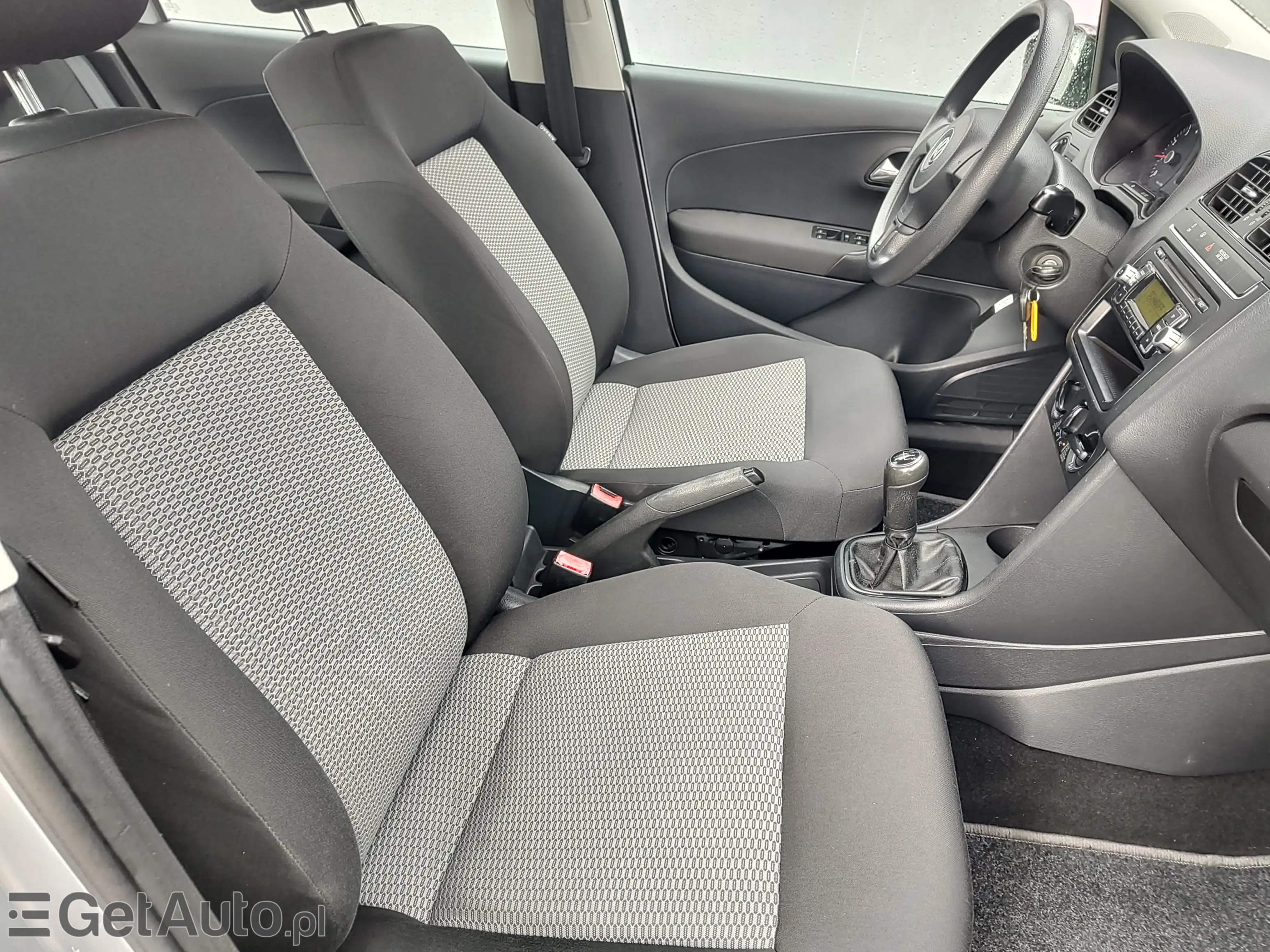 VOLKSWAGEN Polo Comfortline