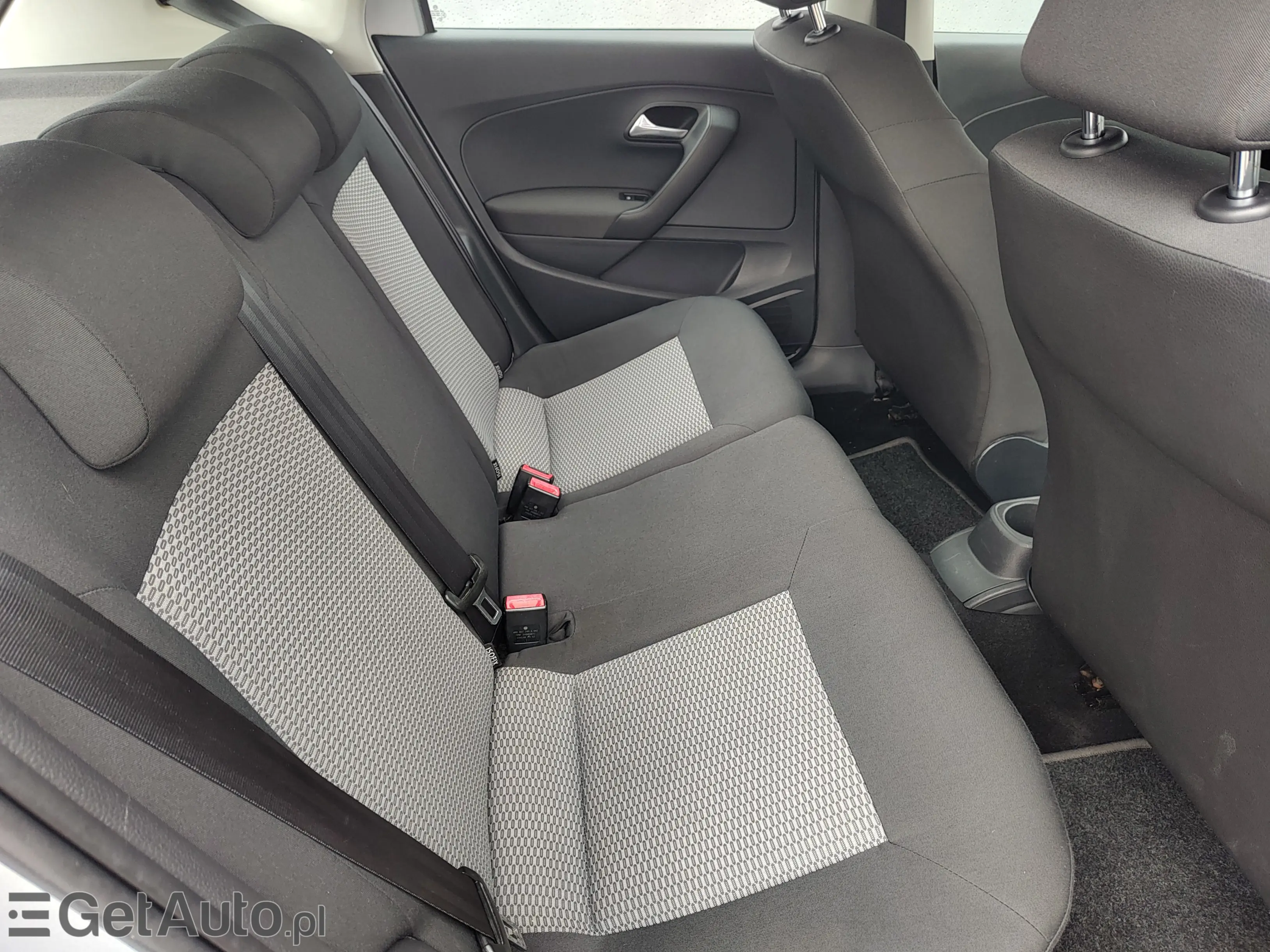 VOLKSWAGEN Polo Comfortline