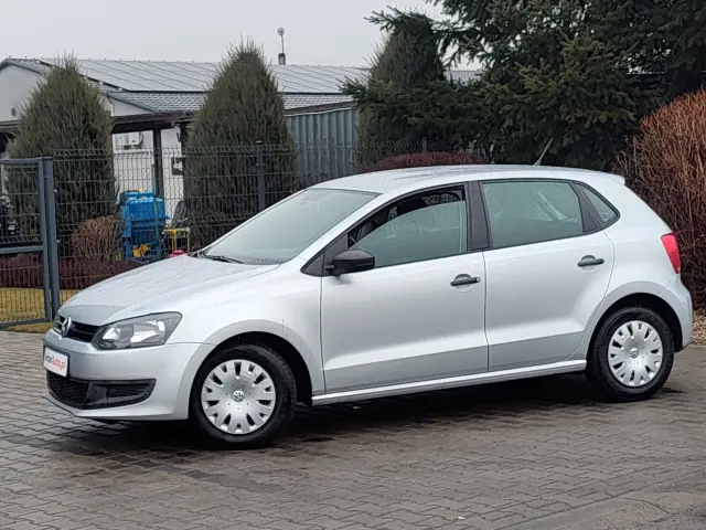 VOLKSWAGEN Polo Comfortline