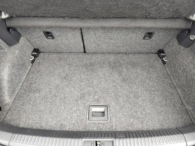 VOLKSWAGEN Polo Comfortline