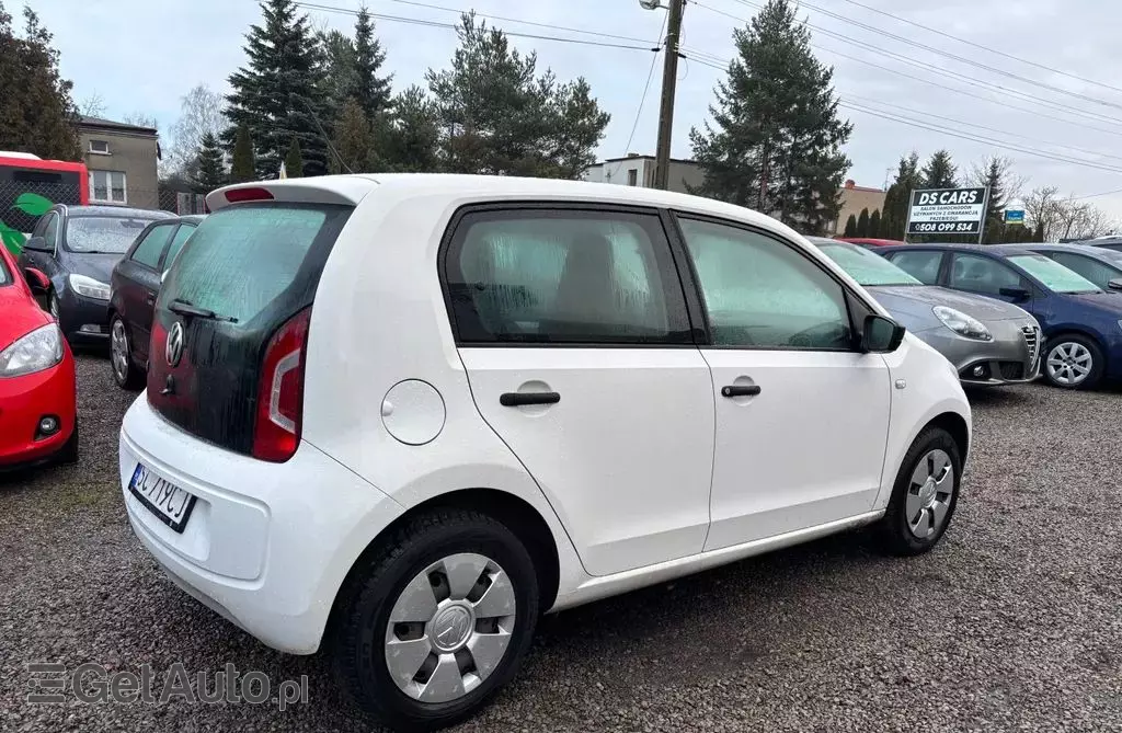 VOLKSWAGEN Up! 