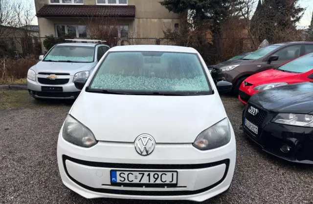 VOLKSWAGEN Up! 