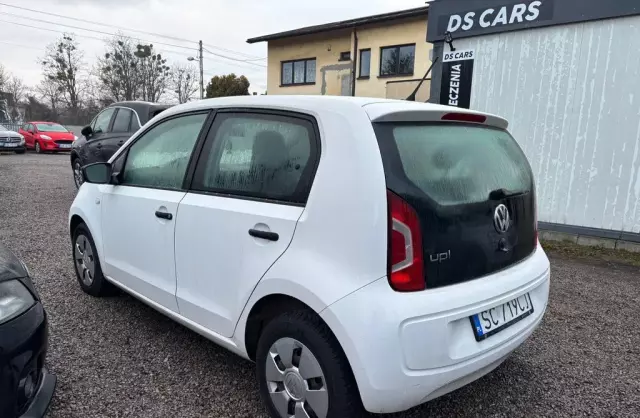 VOLKSWAGEN Up! 