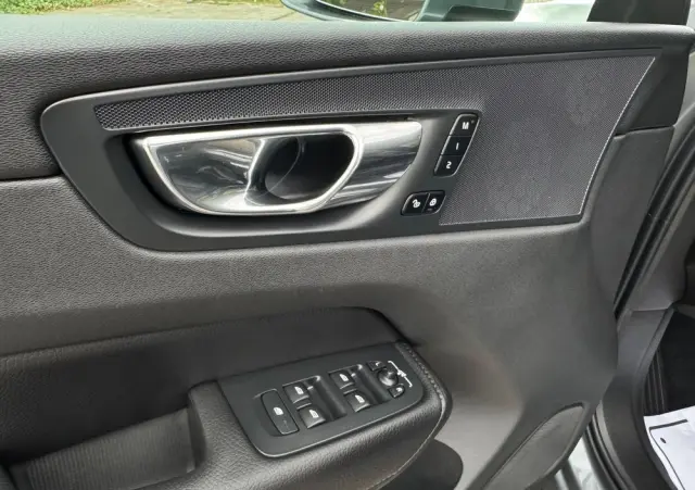 VOLVO XC 60 D4 Geartronic Inscription