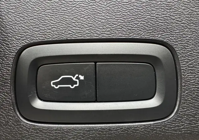 VOLVO XC 60 D4 Geartronic Inscription