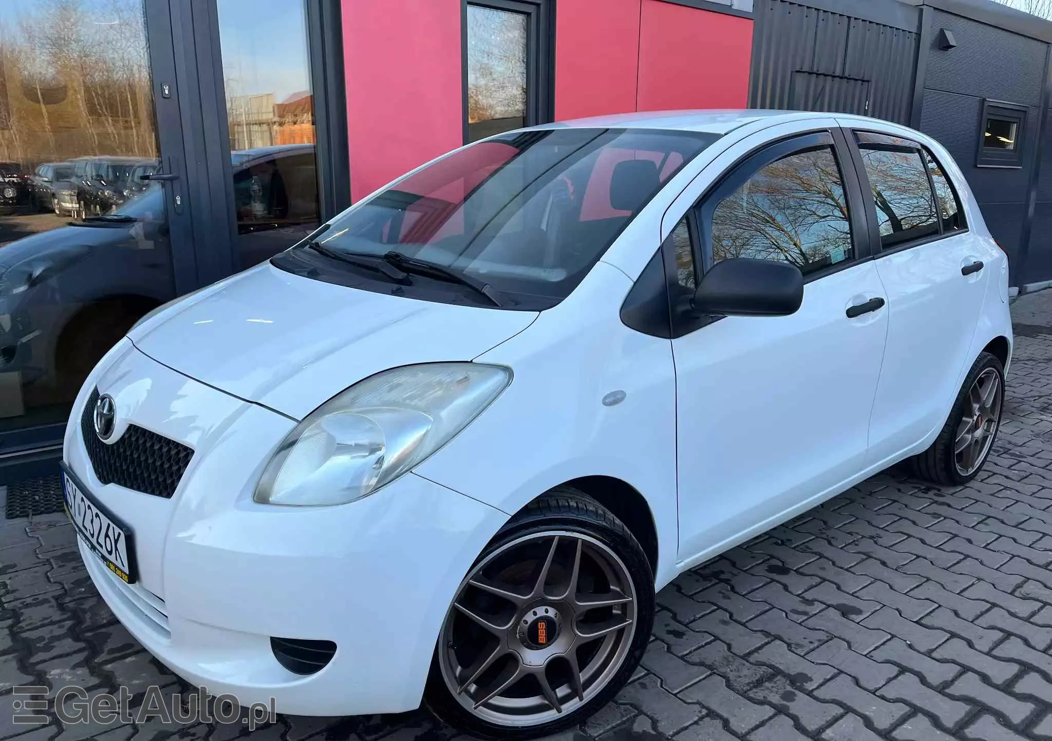 TOYOTA Yaris 1.3 Luna Premium