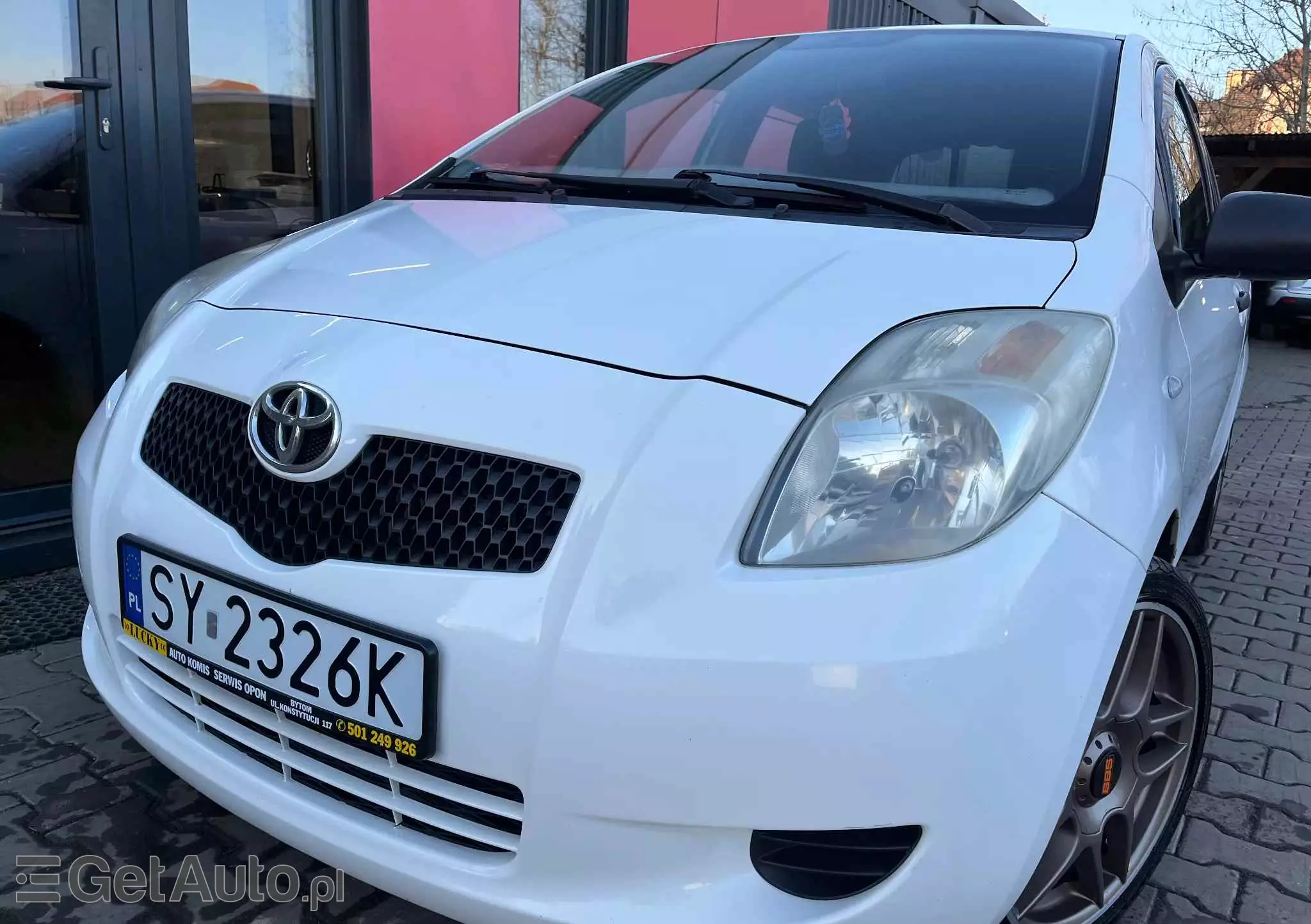 TOYOTA Yaris 1.3 Luna Premium