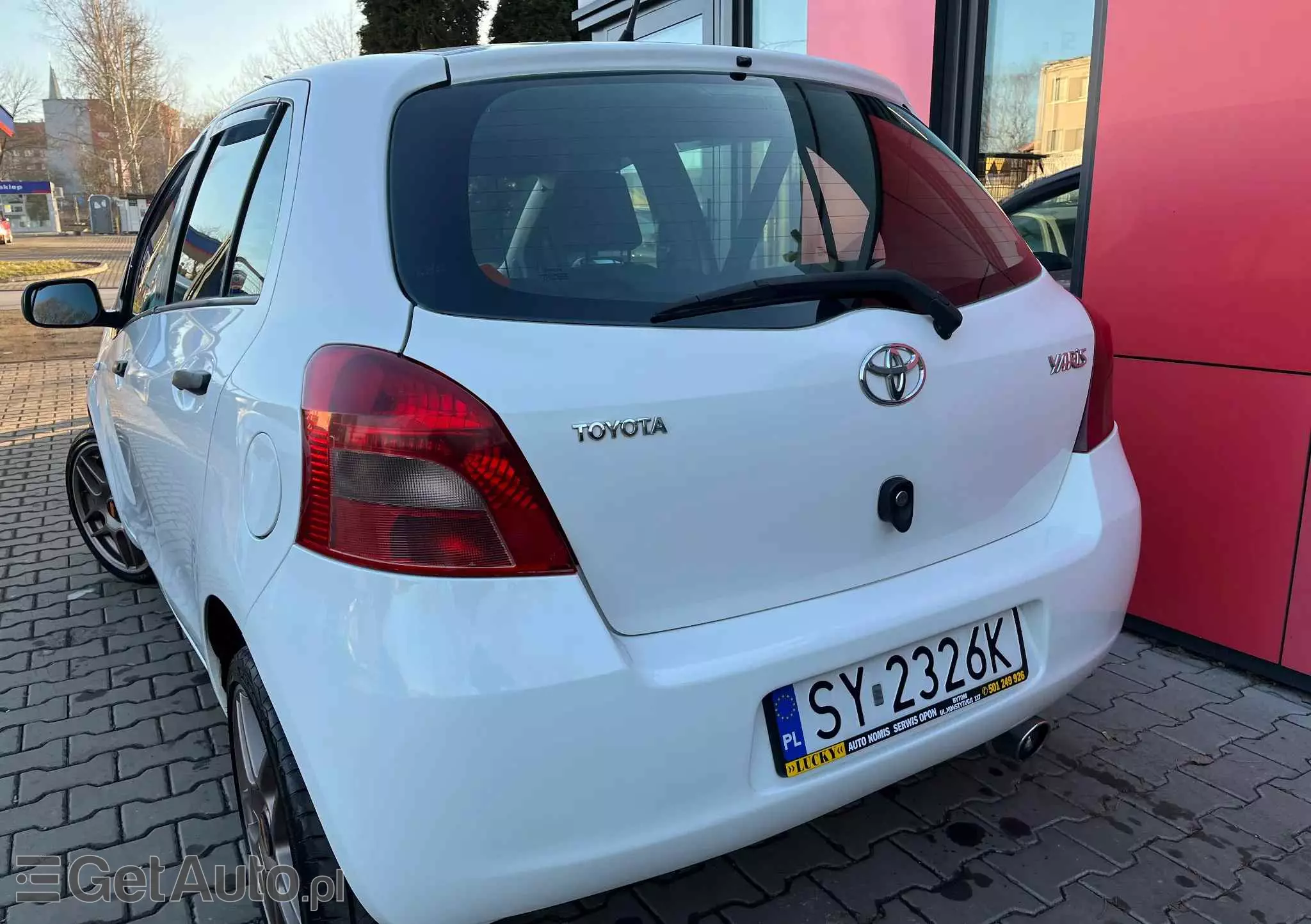TOYOTA Yaris 1.3 Luna Premium
