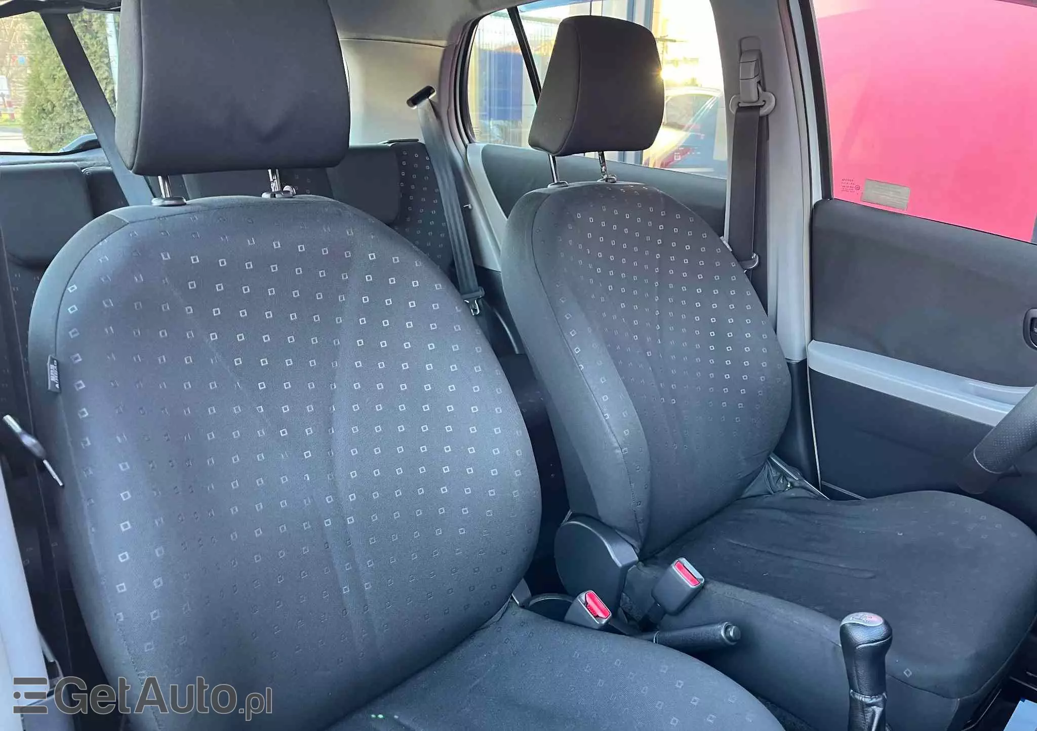 TOYOTA Yaris 1.3 Luna Premium