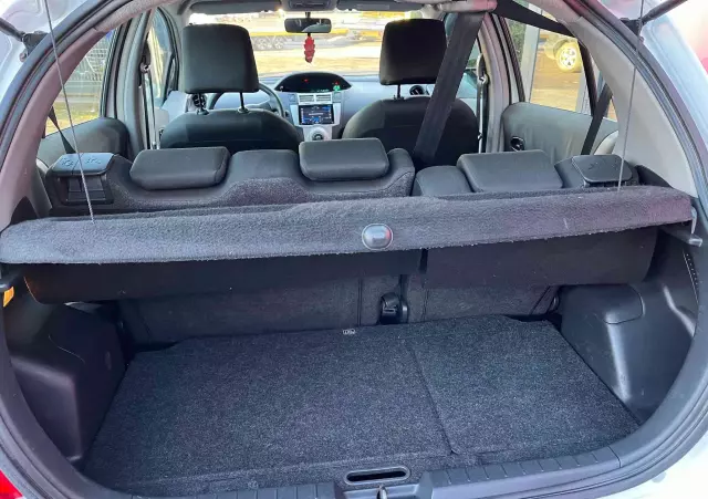 TOYOTA Yaris 1.3 Luna Premium