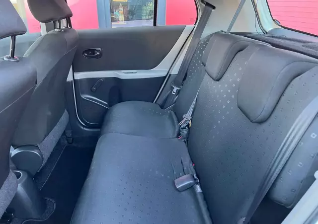 TOYOTA Yaris 1.3 Luna Premium