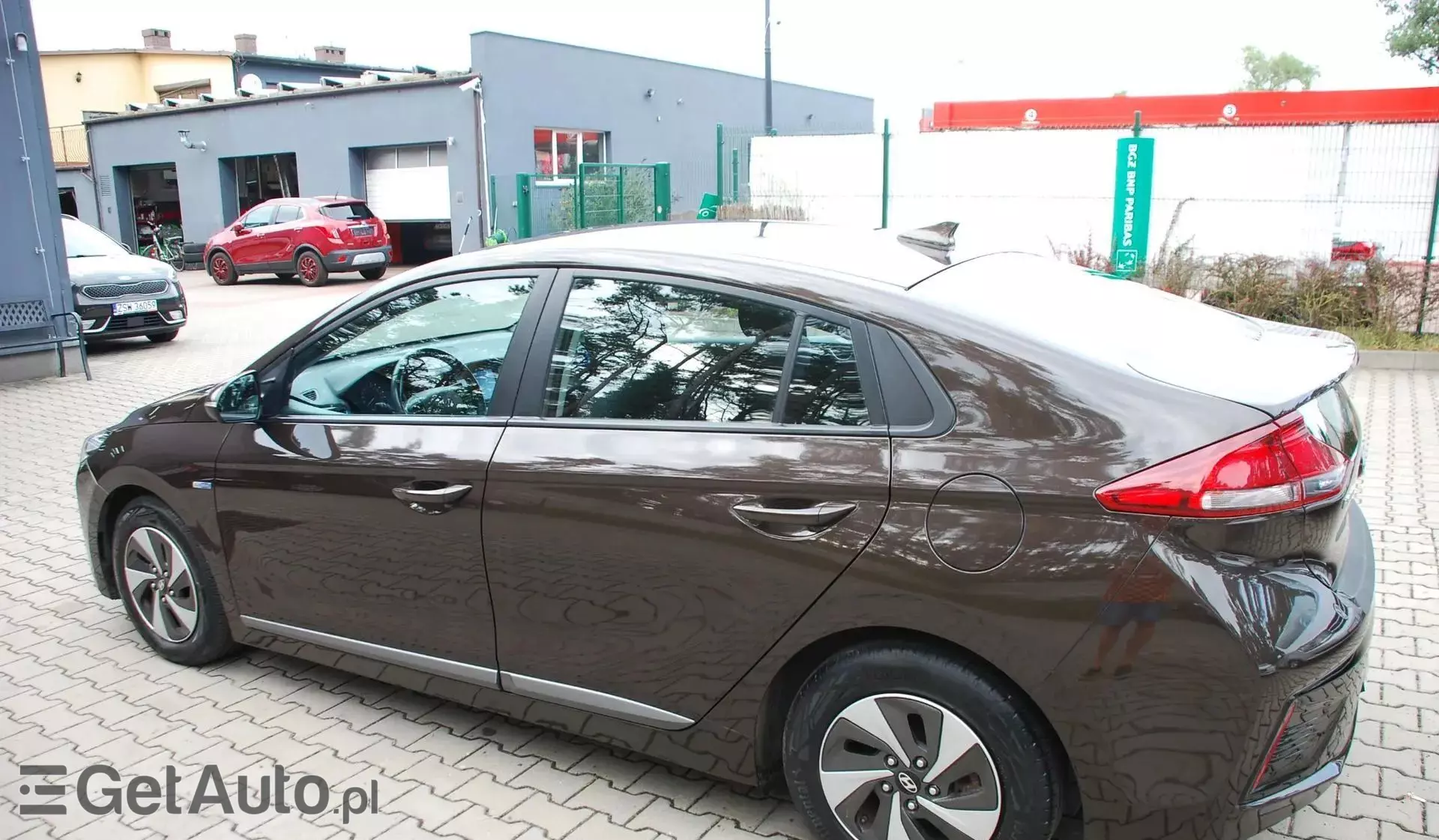 HYUNDAI IONIQ 