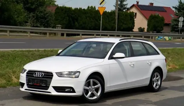 AUDI A4 
