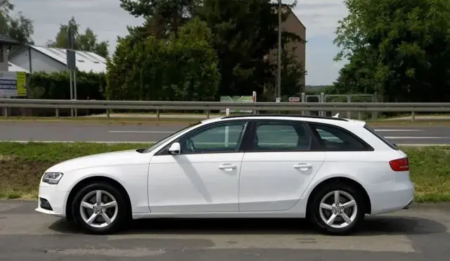 AUDI A4 