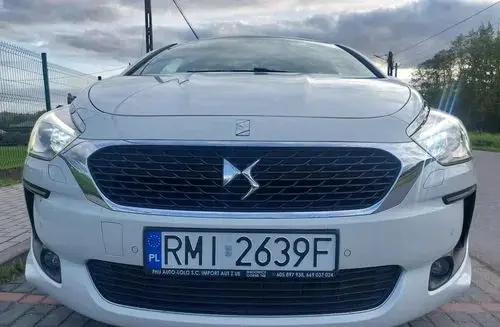 DS 5 