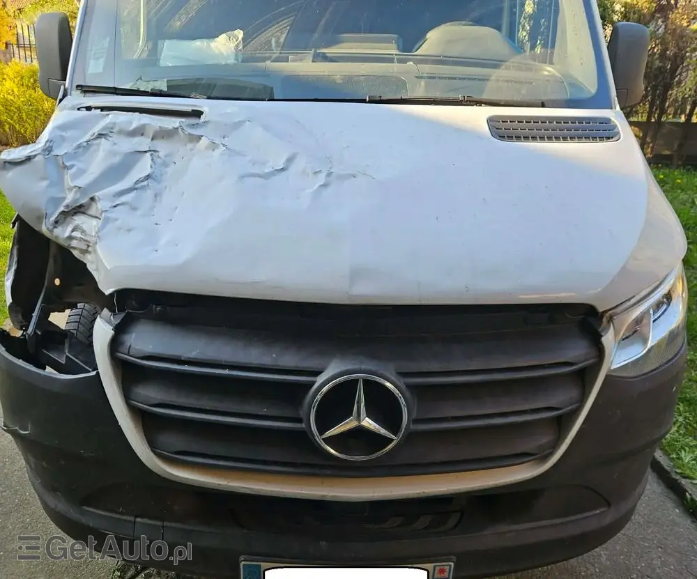 MERCEDES-BENZ SPRINTER 2.2 CDI  ŚREDNI  przód napęd 