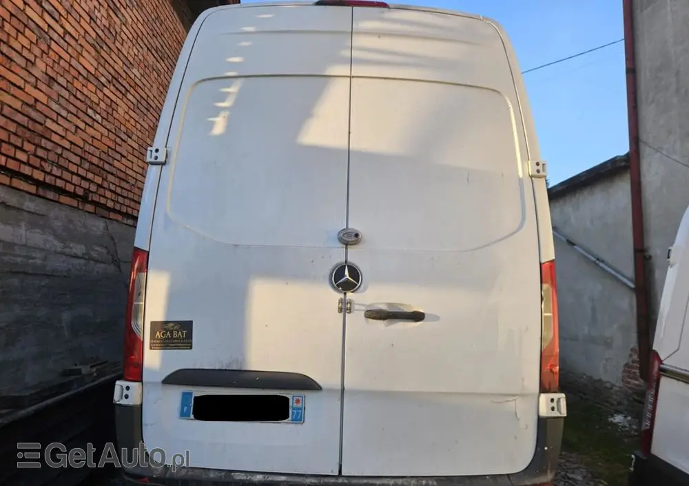 MERCEDES-BENZ SPRINTER 2.2 CDI  ŚREDNI  przód napęd 