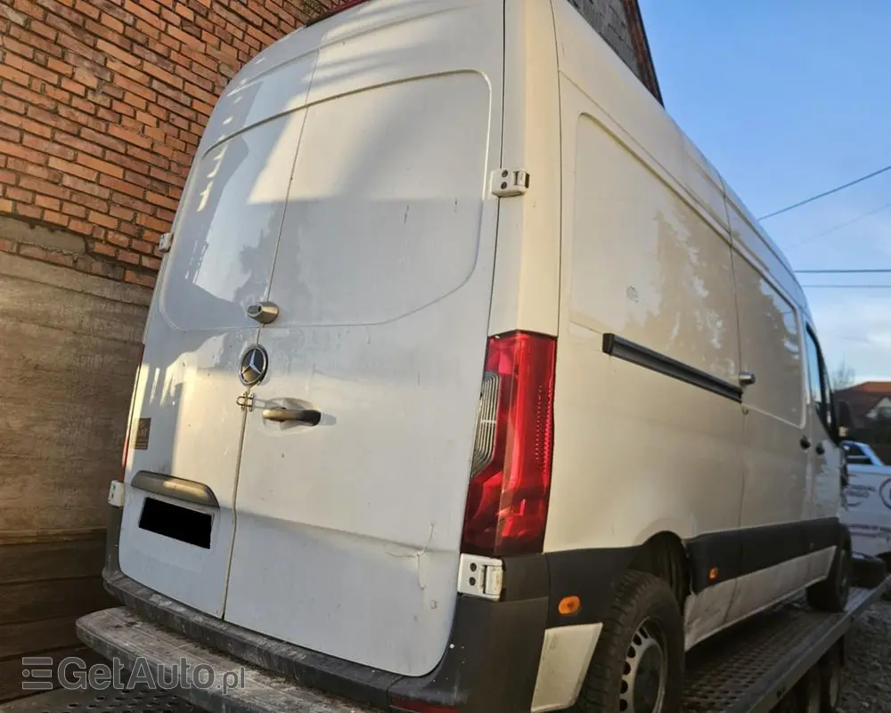 MERCEDES-BENZ SPRINTER 2.2 CDI  ŚREDNI  przód napęd 