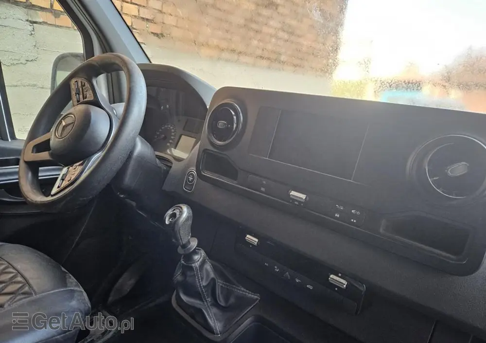 MERCEDES-BENZ SPRINTER 2.2 CDI  ŚREDNI  przód napęd 
