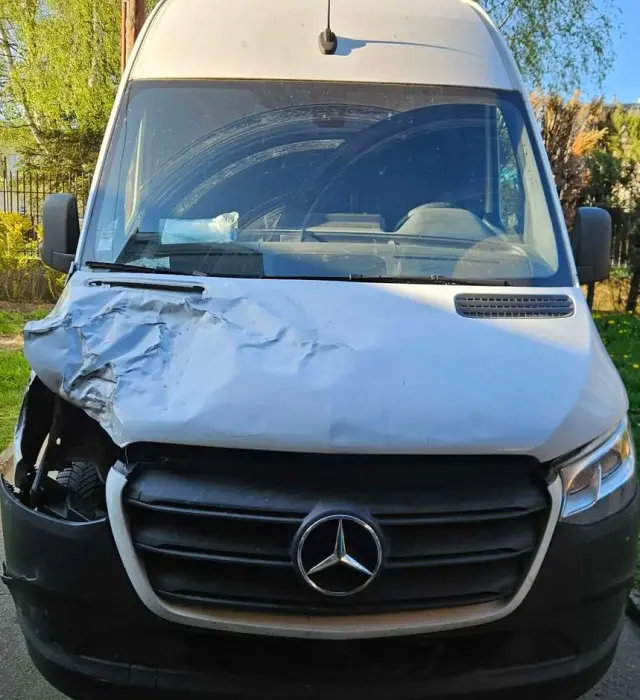 MERCEDES-BENZ SPRINTER 2.2 CDI  ŚREDNI  przód napęd 