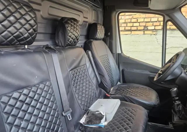 MERCEDES-BENZ SPRINTER 2.2 CDI  ŚREDNI  przód napęd 