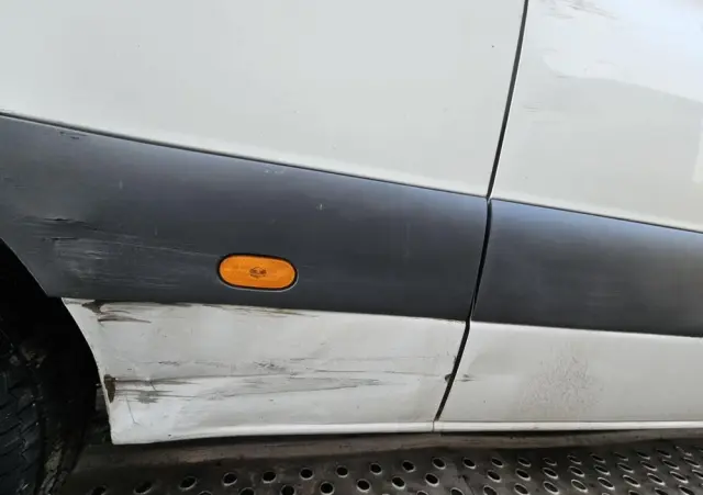 MERCEDES-BENZ SPRINTER 2.2 CDI  ŚREDNI  przód napęd 