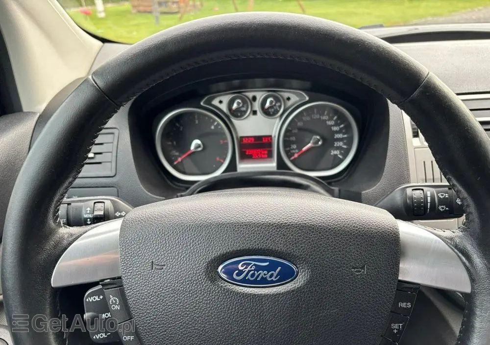 FORD Kuga 2.0 TDCi 2x4 Trend