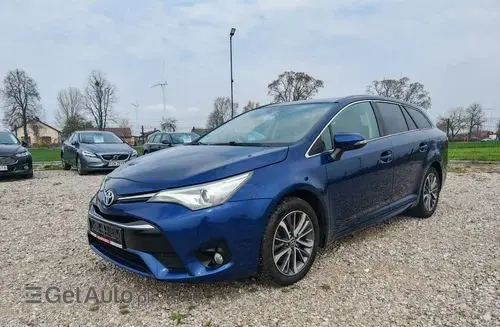 TOYOTA Avensis 