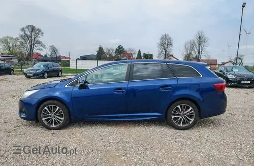 TOYOTA Avensis 