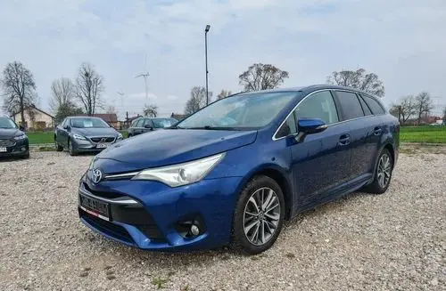 TOYOTA Avensis 