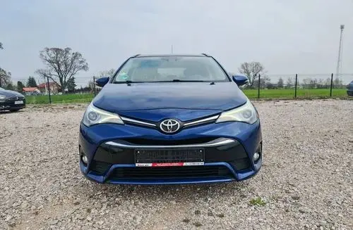 TOYOTA Avensis 