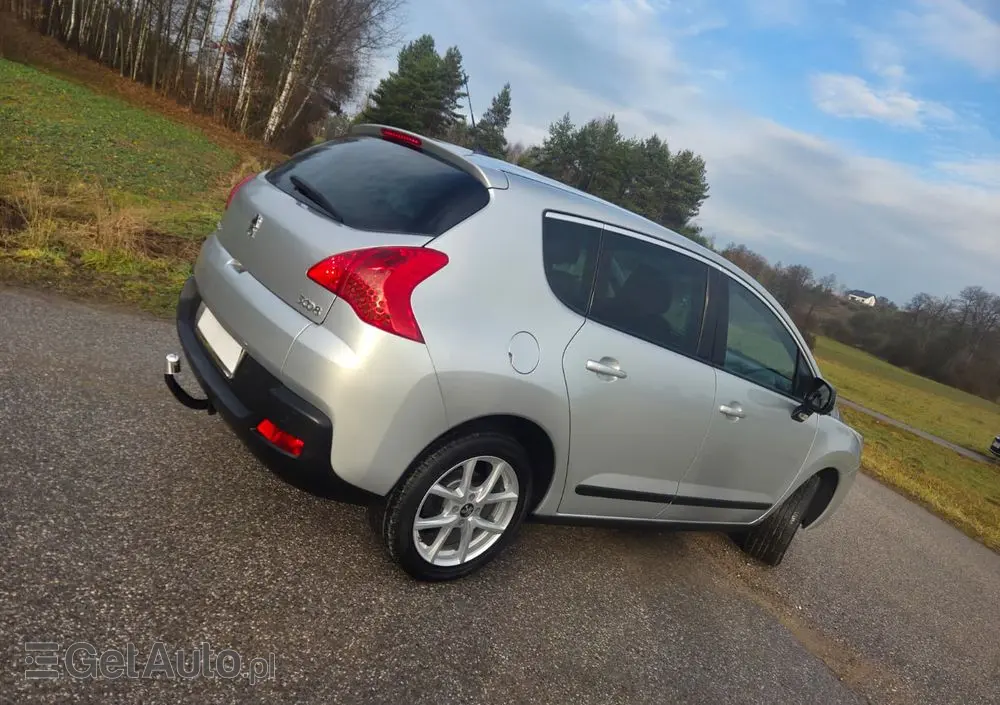 PEUGEOT 3008 1.6 HDi Premium